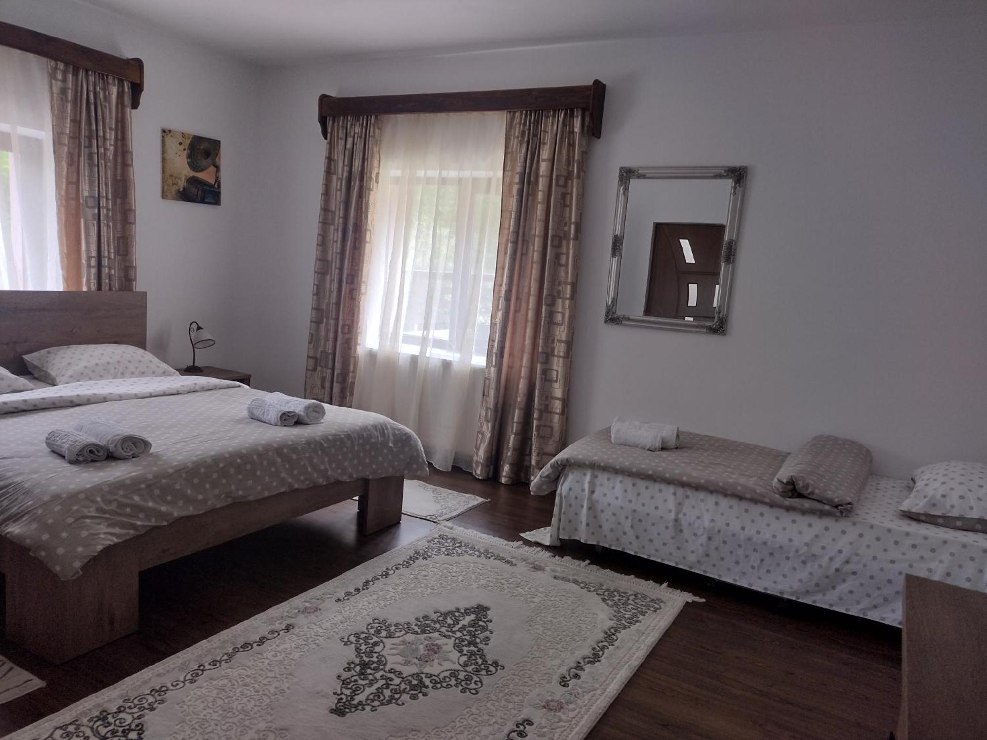 Apartament Casa Radu Novaci-Străini Pokój zdjęcie
